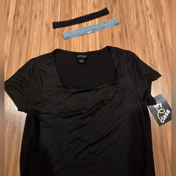 NWT Art Class Black Short Sleeve Cropped Tee With Headbands - Picture 3 of 8